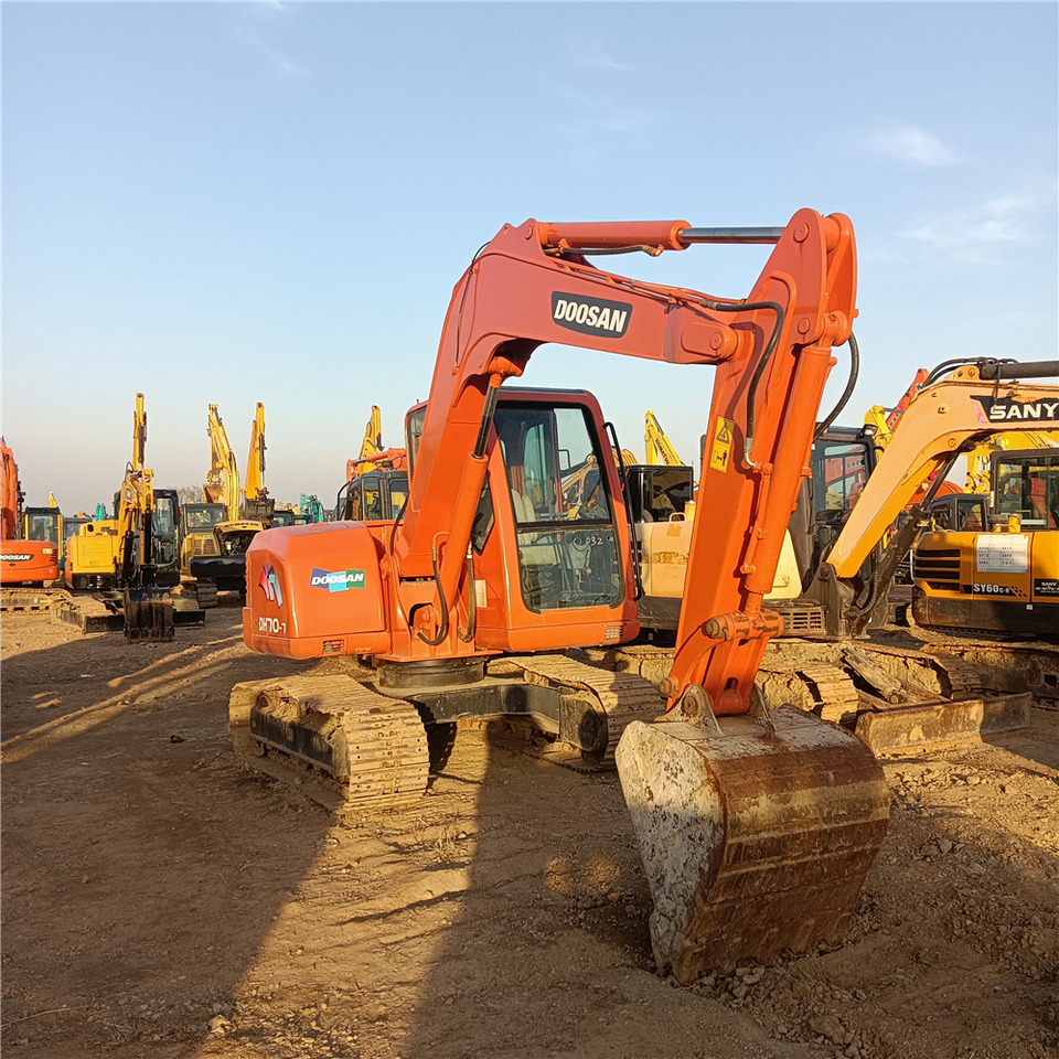DOOSAN DH70-7 - Bager guseničar: slika 3 DOOSAN DH70-7 - Bager guseničar: slika 3