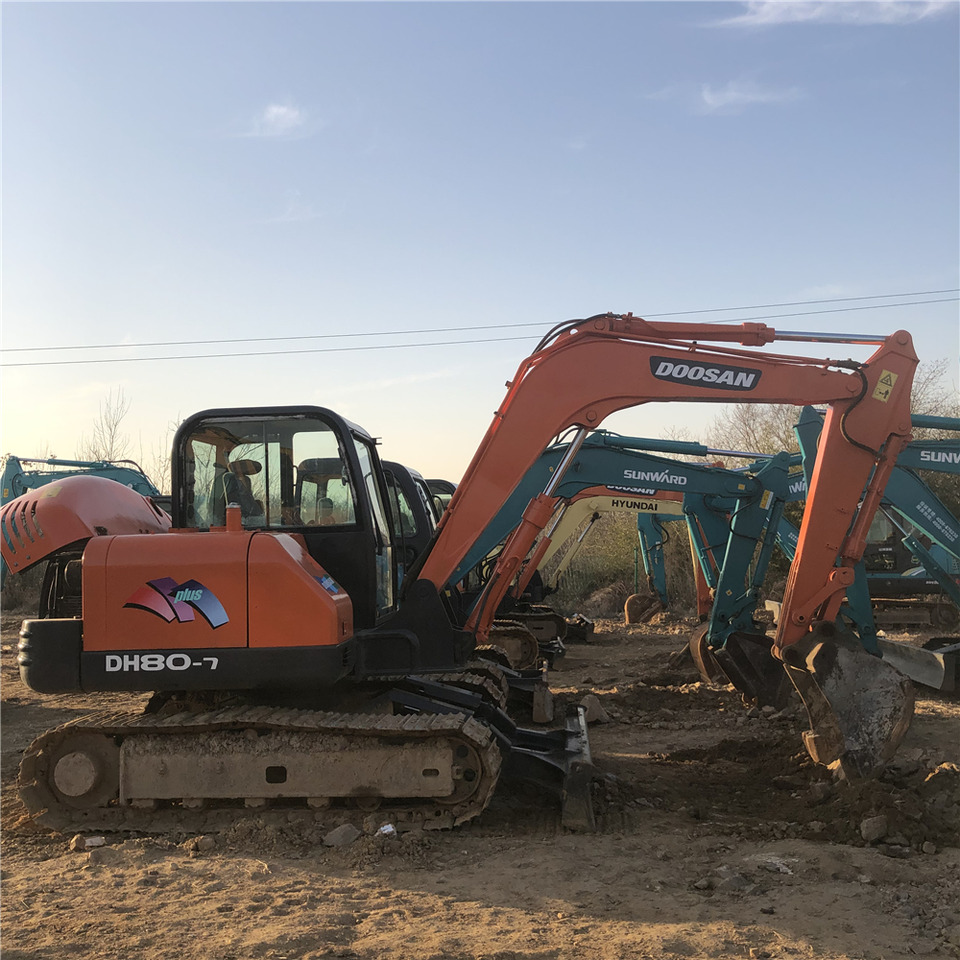 DOOSAN DH80-7 - Bager guseničar: slika 1 DOOSAN DH80-7 - Bager guseničar: slika 1