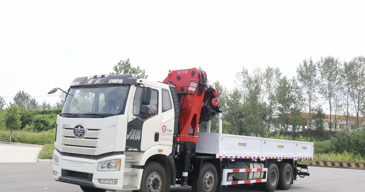 FAW JBP 380hp Crane |Truck Excellent Condition - Kamion sa dizalicom: slika 4 FAW JBP 380hp Crane |Truck Excellent Condition - Kamion sa dizalicom: slika 4