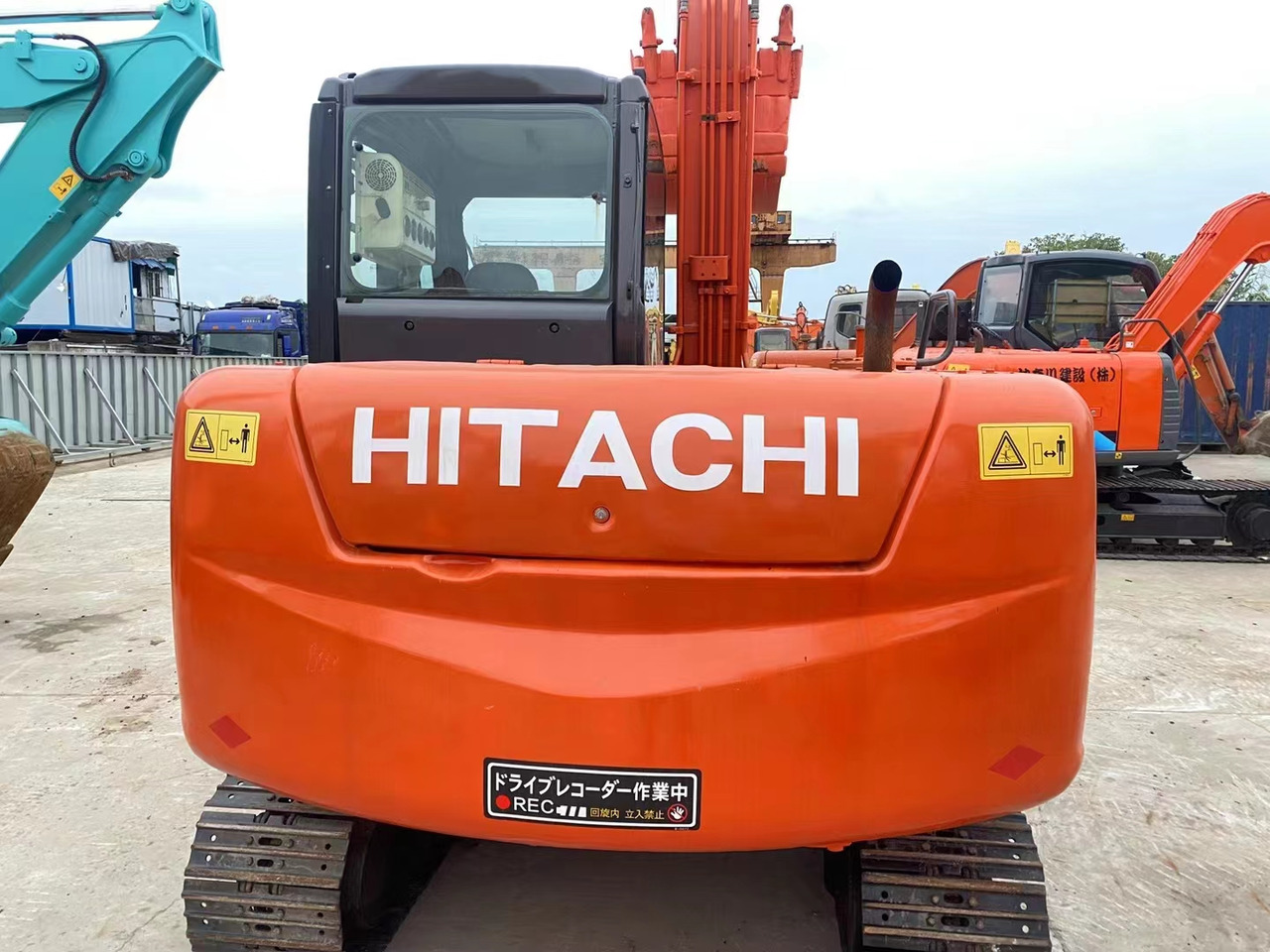HITACHI ZX60 - Bager guseničar: slika 4 HITACHI ZX60 - Bager guseničar: slika 4