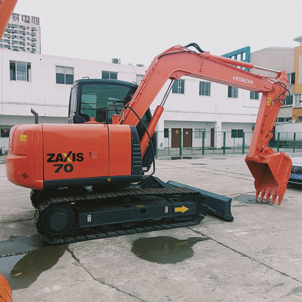 HITACHI ZX70 - Bager guseničar: slika 1 HITACHI ZX70 - Bager guseničar: slika 1