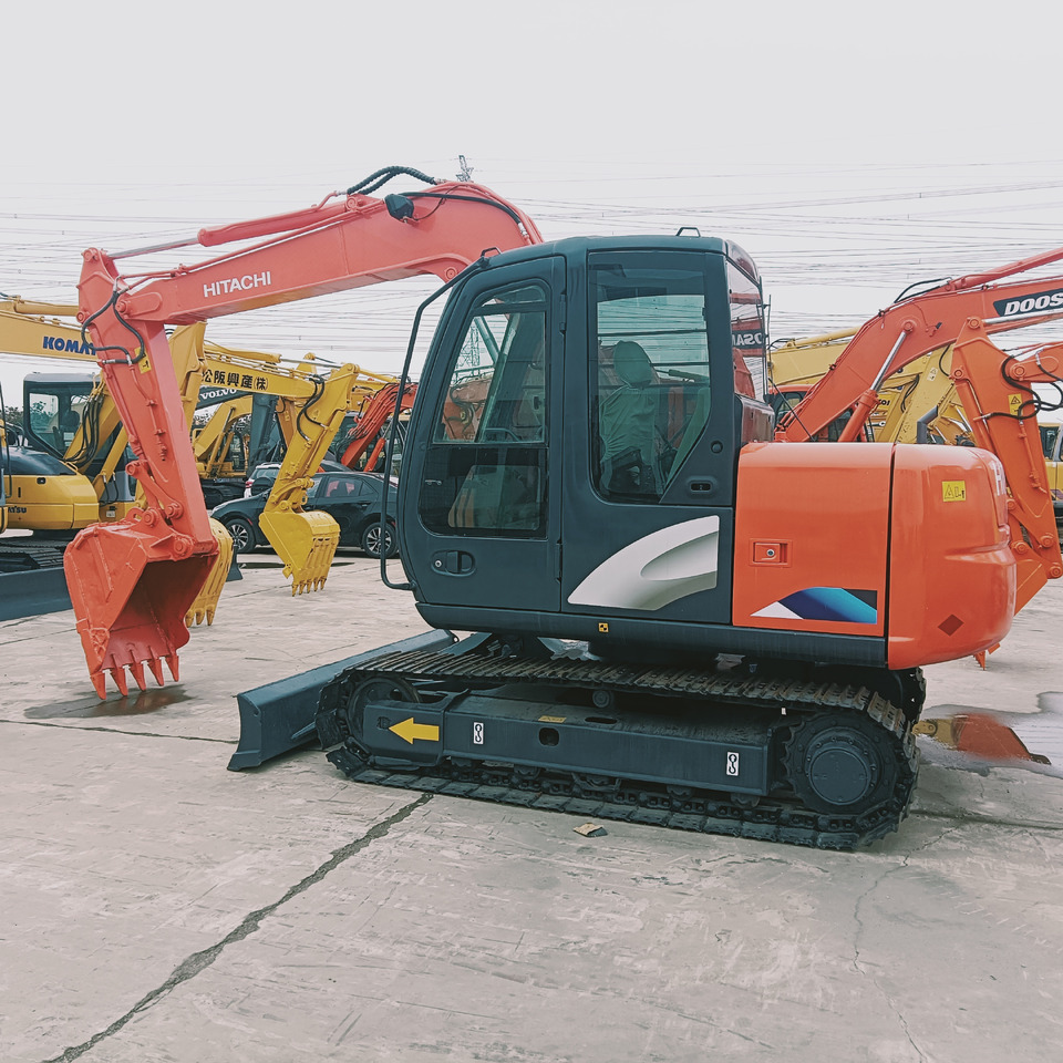 HITACHI ZX70 - Bager guseničar: slika 3 HITACHI ZX70 - Bager guseničar: slika 3