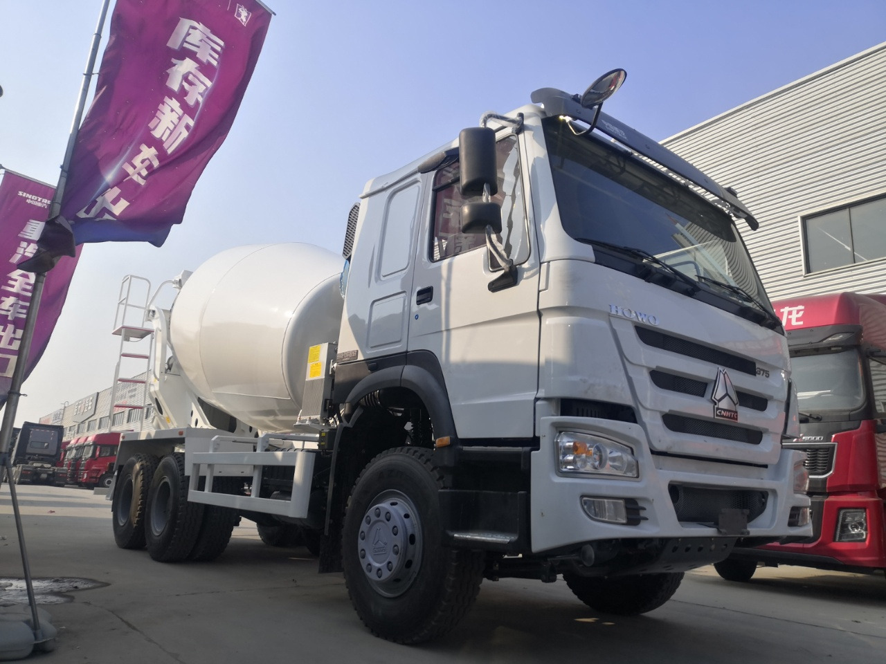 HOWO 10Cube Cement Mixer Truck 6*4 Click Here for Discount - Mikser za beton: slika 1 HOWO 10Cube Cement Mixer Truck 6*4 Click Here for Discount - Mikser za beton: slika 1