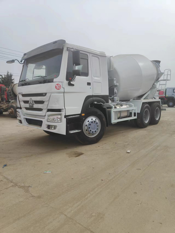 HOWO 375 Cement Mixer Truck 6*4 - Mikser za beton: slika 1 HOWO 375 Cement Mixer Truck 6*4 - Mikser za beton: slika 1