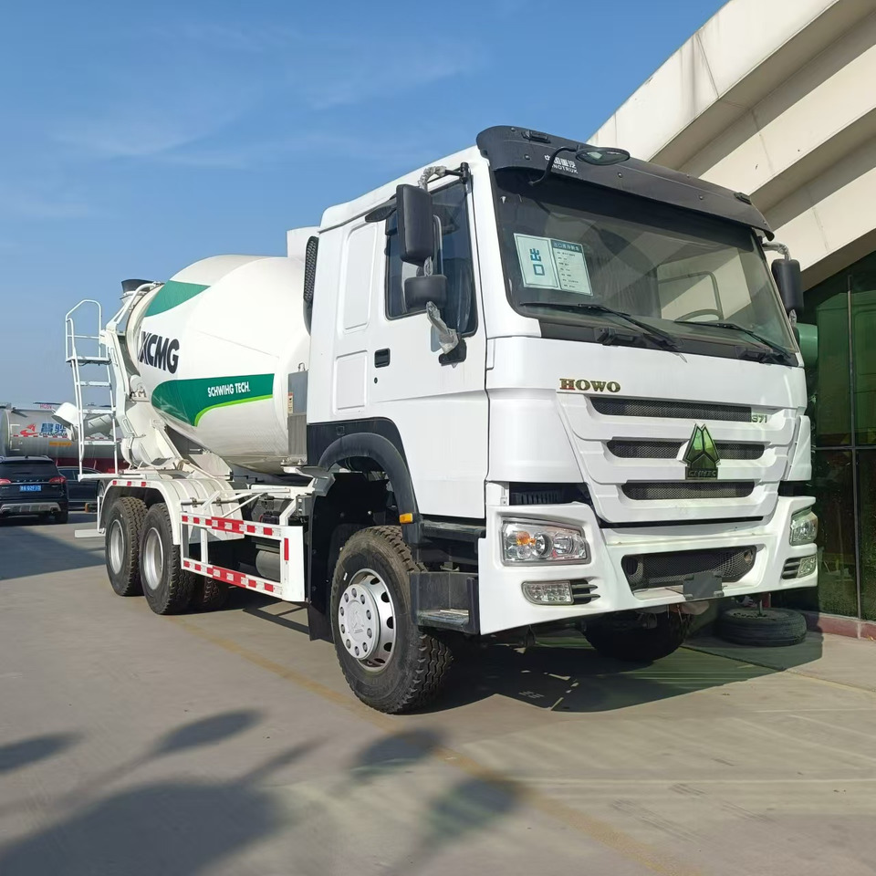 HOWO 6*4 Cement Mixer Truck - Mikser za beton: slika 2 HOWO 6*4 Cement Mixer Truck - Mikser za beton: slika 2