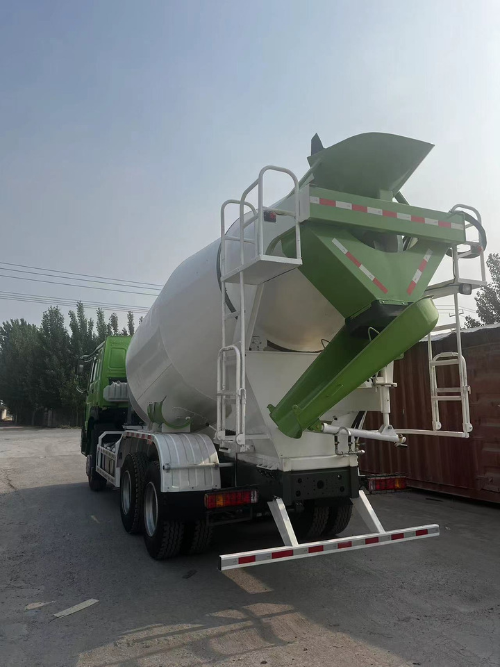 HOWO Cement Mixer Truck 6*4 - Mikser za beton: slika 5 HOWO Cement Mixer Truck 6*4 - Mikser za beton: slika 5