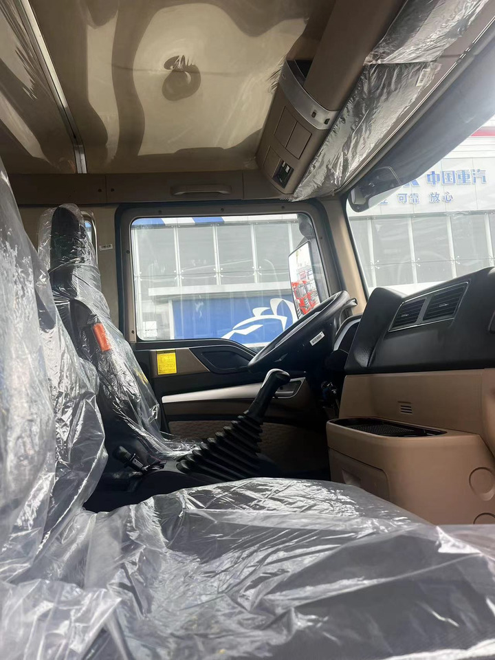 HOWO TX350 Cement Mixer Truck - Mikser za beton: slika 4 HOWO TX350 Cement Mixer Truck - Mikser za beton: slika 4