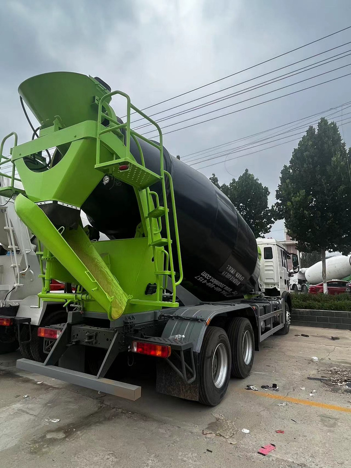 HOWO TX350 Cement Mixer Truck - Mikser za beton: slika 3 HOWO TX350 Cement Mixer Truck - Mikser za beton: slika 3