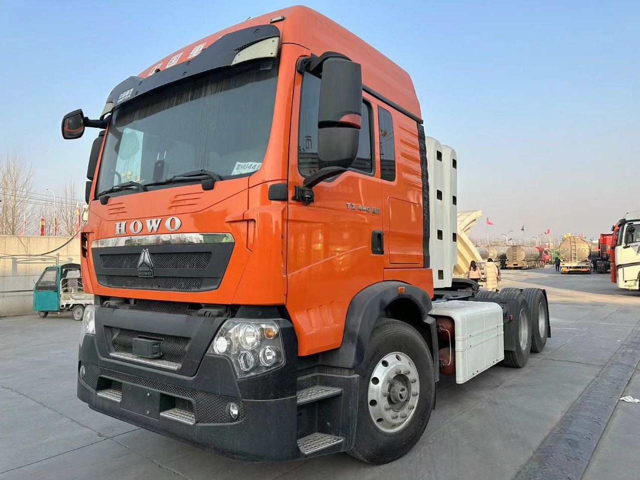 HOWO TX400 Truck Unit Click Here for Discount - Istovarivač: slika 1 HOWO TX400 Truck Unit Click Here for Discount - Istovarivač: slika 1