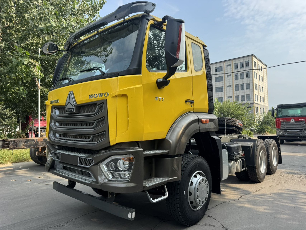 HOWO Truck Unit 6*4 Click Here for Discount - Istovarivač: slika 1 HOWO Truck Unit 6*4 Click Here for Discount - Istovarivač: slika 1
