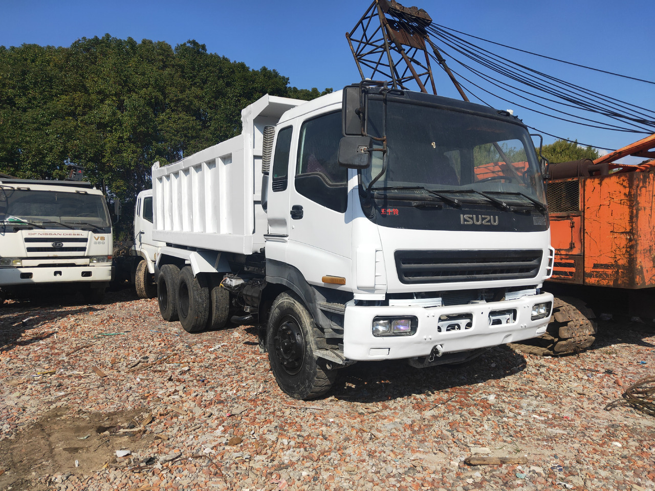 ISUZU 6X4 CLICKHERE FOR DISCOUNT - Istovarivač: slika 2 ISUZU 6X4 CLICKHERE FOR DISCOUNT - Istovarivač: slika 2