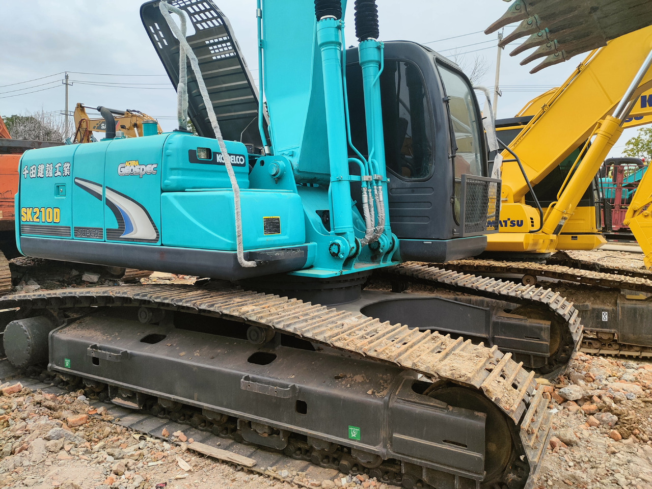 KOBELCO SK210D - Bager guseničar: slika 5 KOBELCO SK210D - Bager guseničar: slika 5