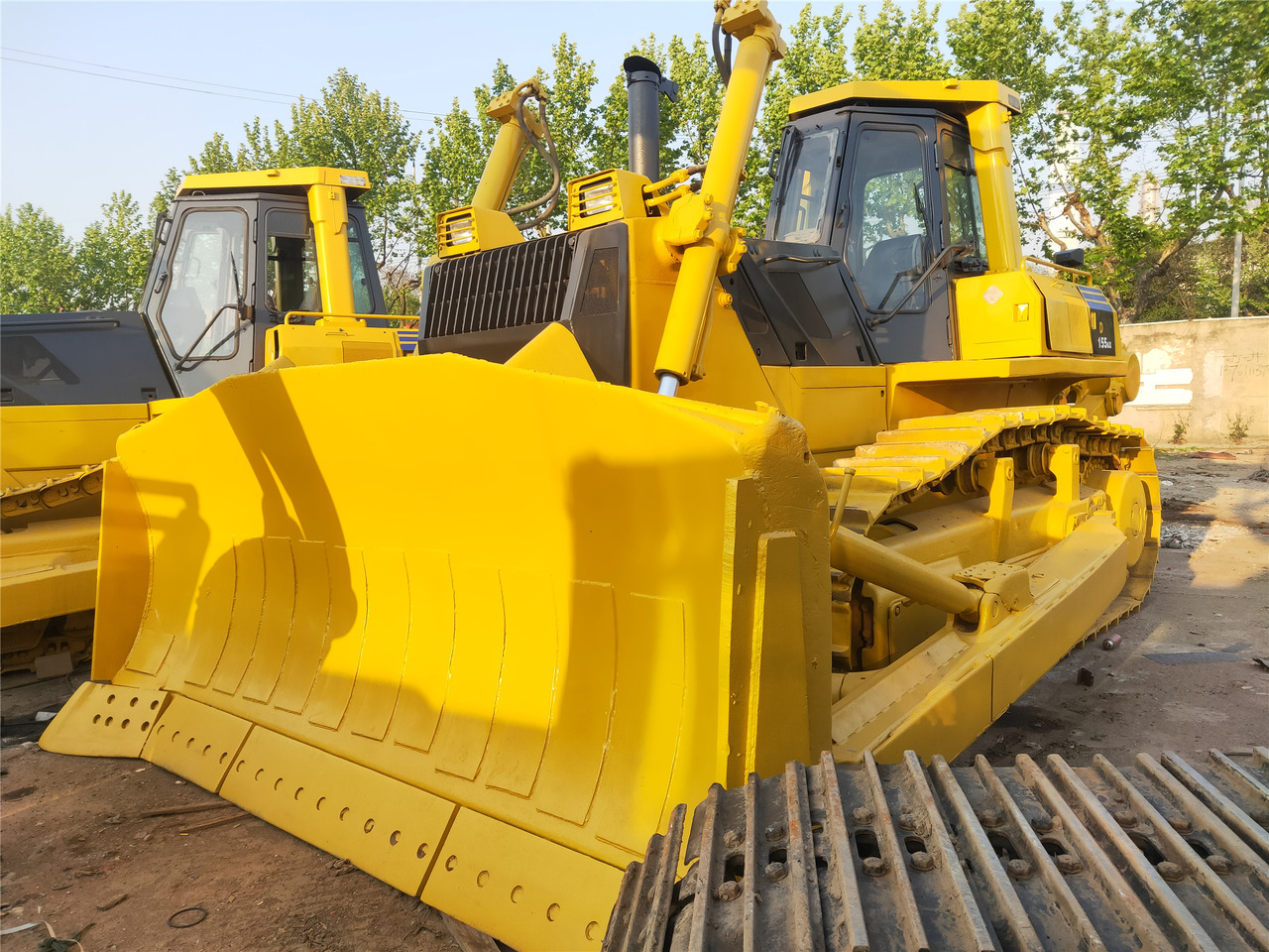 KOMATSU D155AX-5 - Buldožer: slika 1 KOMATSU D155AX-5 - Buldožer: slika 1