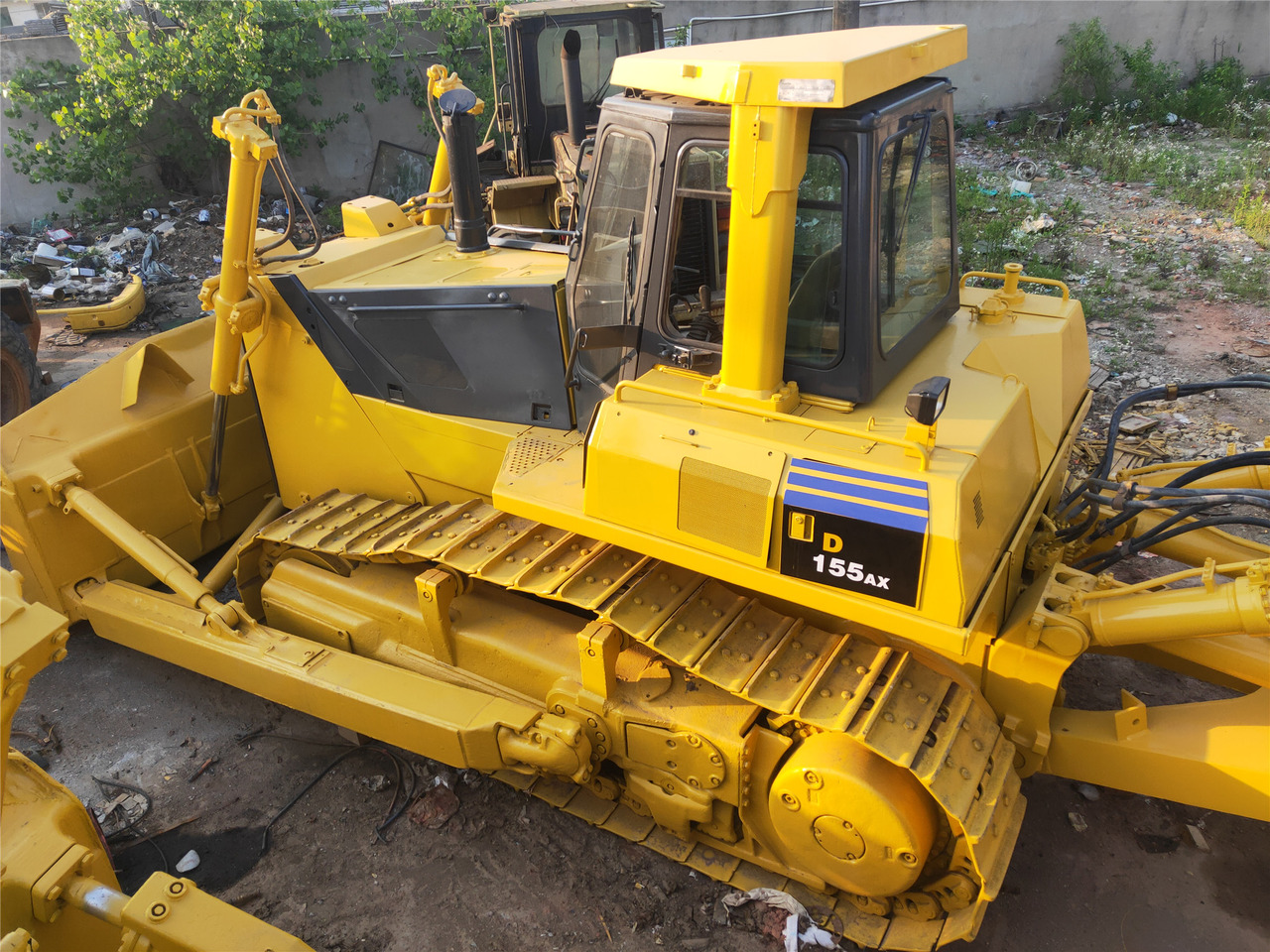 KOMATSU D155AX-5 - Buldožer: slika 1 KOMATSU D155AX-5 - Buldožer: slika 1