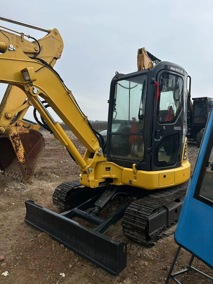 KOMATSU Mini Excavator PC40 With Enclosed Cab - Mini bager: slika 2 KOMATSU Mini Excavator PC40 With Enclosed Cab - Mini bager: slika 2
