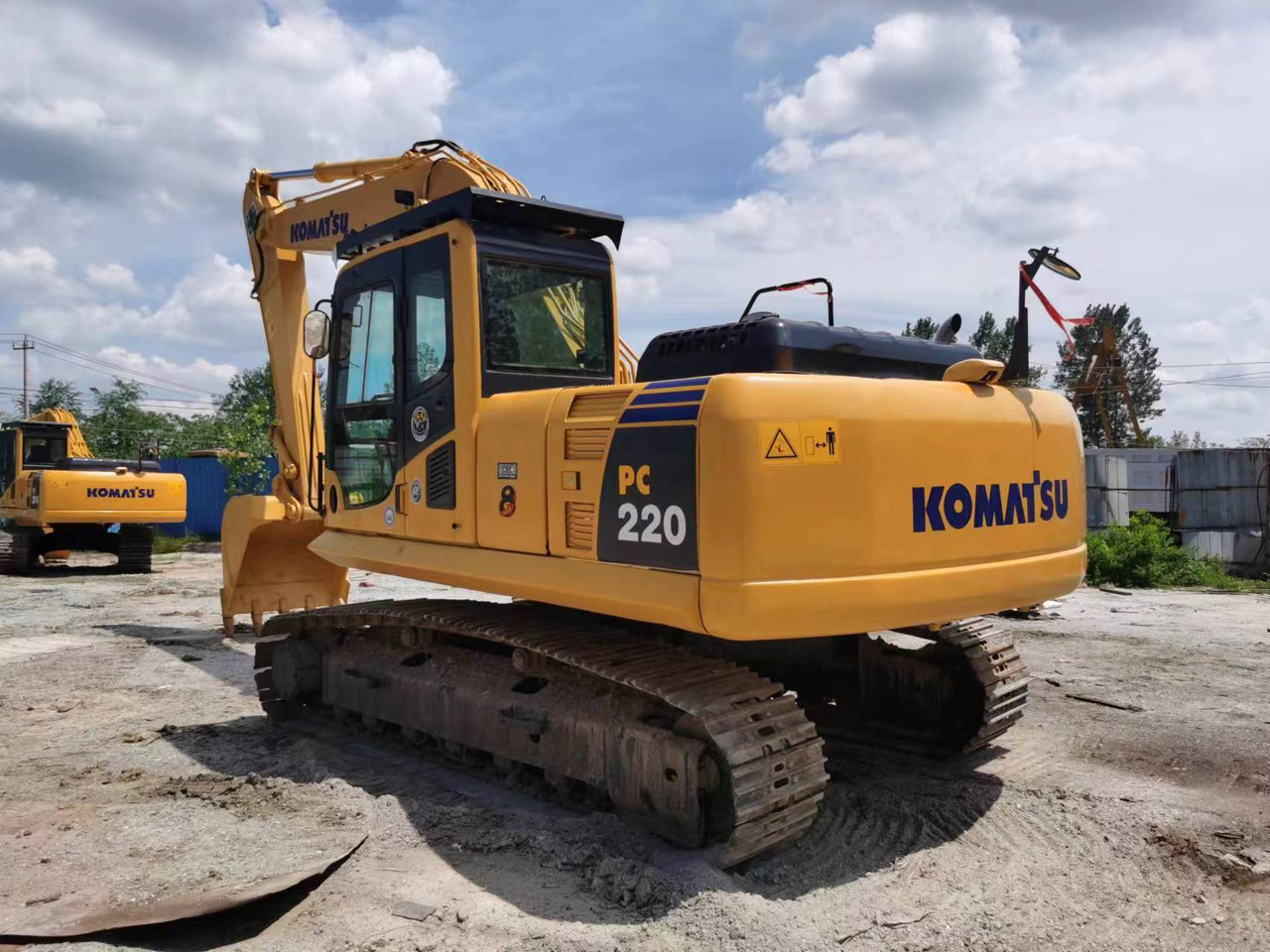 KOMATSU PC200-8 - Bager guseničar: slika 2 KOMATSU PC200-8 - Bager guseničar: slika 2