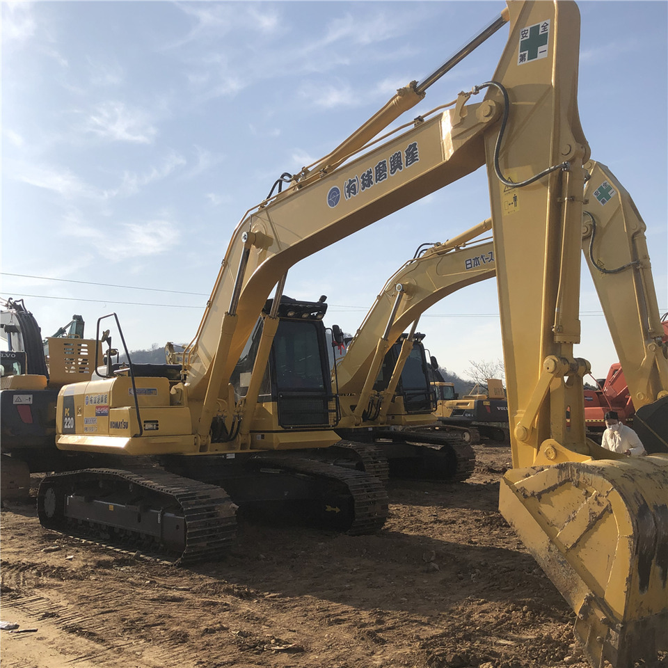 KOMATSU PC220-8 - Bager guseničar: slika 2 KOMATSU PC220-8 - Bager guseničar: slika 2