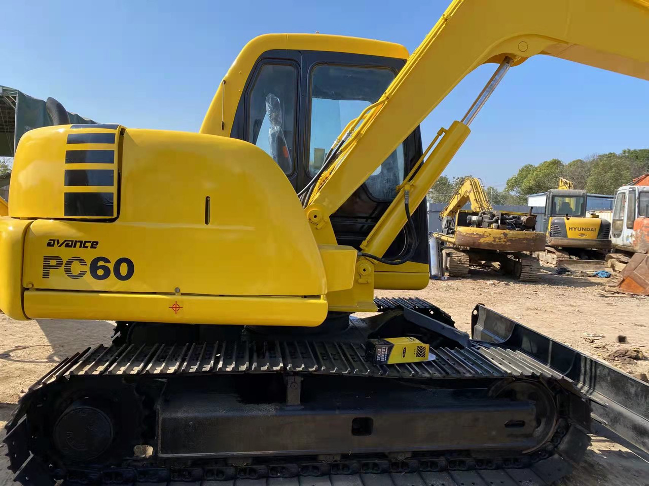 KOMATSU PC60-7 - Bager guseničar: slika 5 KOMATSU PC60-7 - Bager guseničar: slika 5