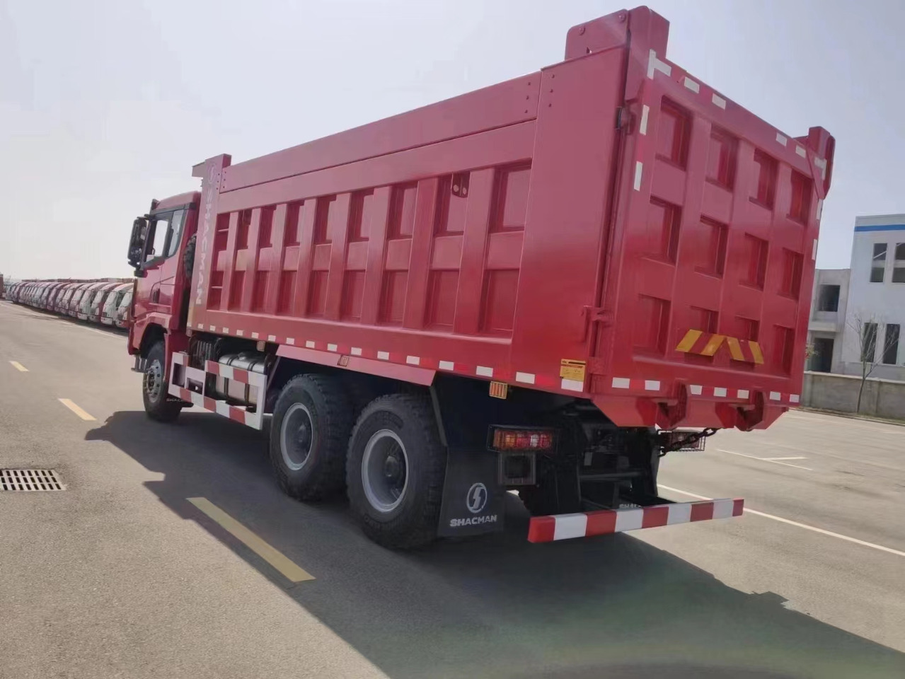 SHACMAN X3000 6X4 Click Here For DISCOUNT - Istovarivač: slika 4 SHACMAN X3000 6X4 Click Here For DISCOUNT - Istovarivač: slika 4