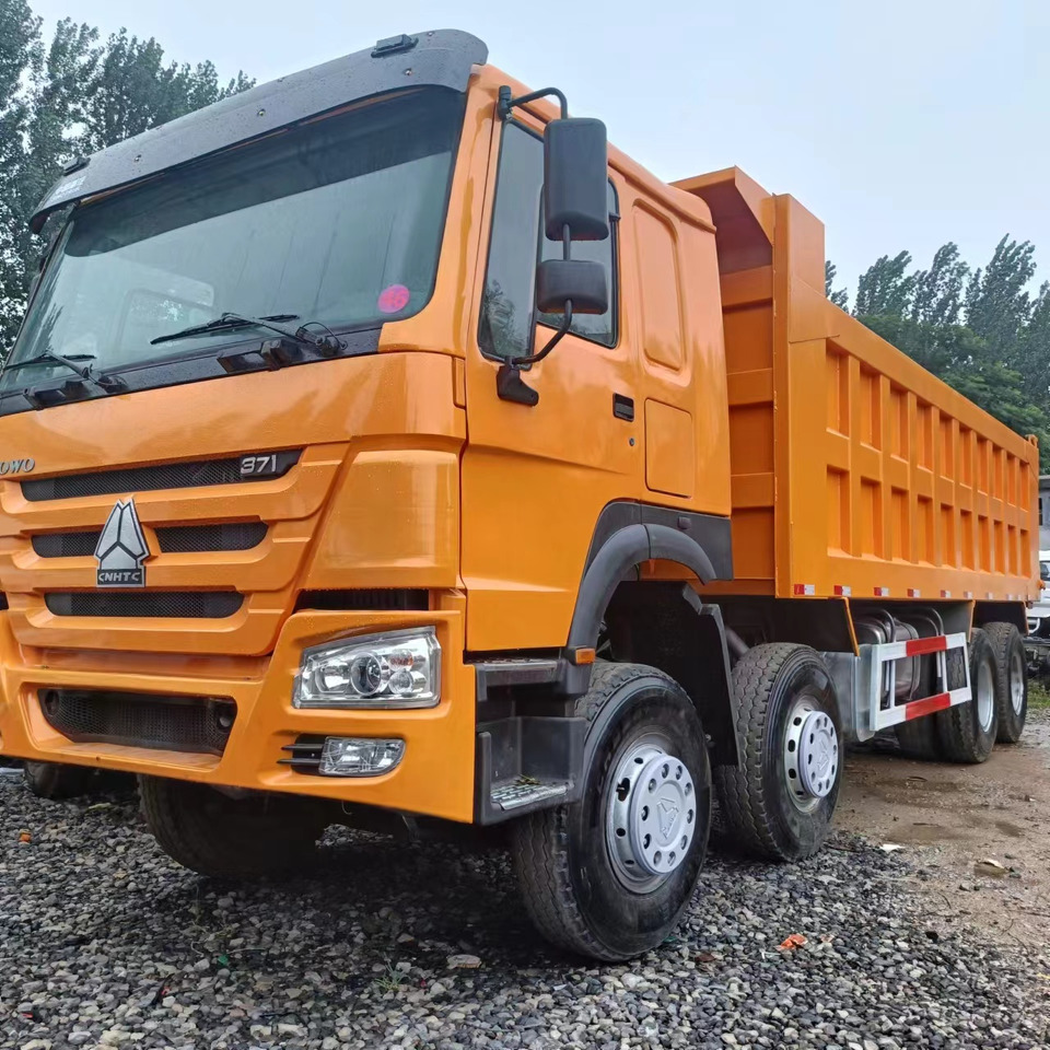 SINOTRUK 8x4 HOWO Dump Truck Click for Discount - Istovarivač: slika 1 SINOTRUK 8x4 HOWO Dump Truck Click for Discount - Istovarivač: slika 1