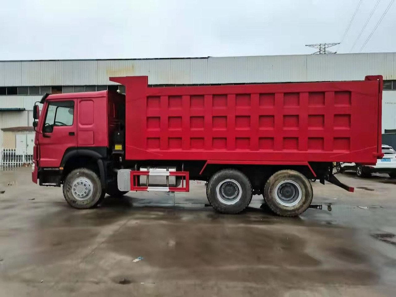 SINOTRUK HOWO 371 6X4 CLICK HERE FOR DISCOUNT - Istovarivač: slika 4 SINOTRUK HOWO 371 6X4 CLICK HERE FOR DISCOUNT - Istovarivač: slika 4