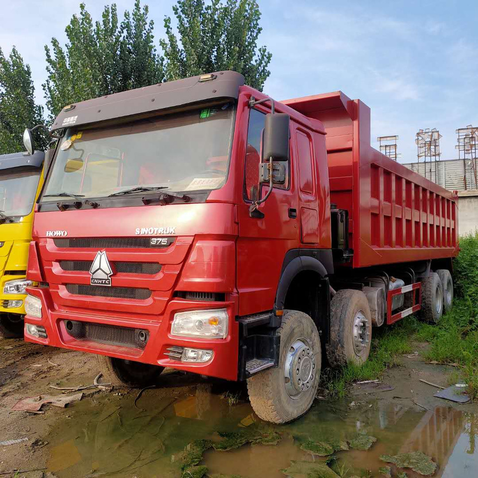 SINOTRUK HOWO Dump Truck 8✖4 Click Here for Dicount - Kamion sa zatvorenim sandukom: slika 2 SINOTRUK HOWO Dump Truck 8✖4 Click Here for Dicount - Kamion sa zatvorenim sandukom: slika 2