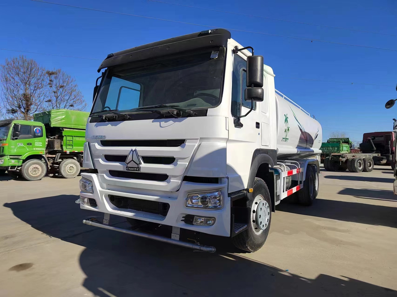 SINOTRUK HOWO Water Tanker CLICK HERE FOR DISCOUNT - Kamion cisterna: slika 2 SINOTRUK HOWO Water Tanker CLICK HERE FOR DISCOUNT - Kamion cisterna: slika 2