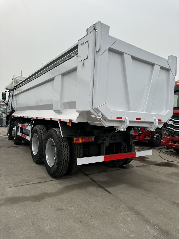 SINOTRUK NX400 8X4 - Istovarivač: slika 3 SINOTRUK NX400 8X4 - Istovarivač: slika 3