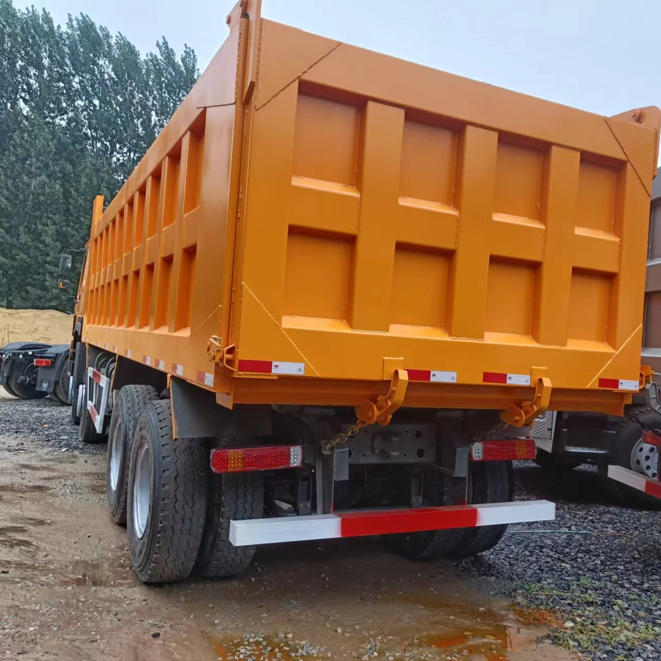 Sino HOWO 8x4 Dump Truck Click for Discount - Istovarivač: slika 4 Sino HOWO 8x4 Dump Truck Click for Discount - Istovarivač: slika 4