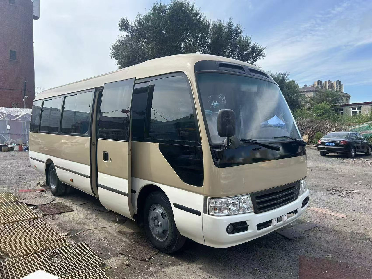 TOYOTA 1HZ CLICK HERE FOR DISCOUNT - Gradski autobus: slika 2 TOYOTA 1HZ CLICK HERE FOR DISCOUNT - Gradski autobus: slika 2