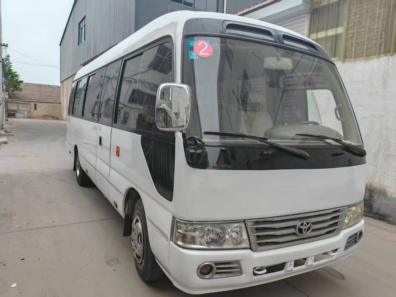 TOYOTA Mini Bus Low Mileage - Turistički autobus: slika 1 TOYOTA Mini Bus Low Mileage - Turistički autobus: slika 1