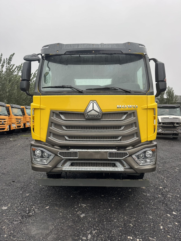 SINOTRUK HOWO 430HP Hydraulic Lift-Equipped Tractor Unit Click for Discount - Tegljač: slika 2 SINOTRUK HOWO 430HP Hydraulic Lift-Equipped Tractor Unit Click for Discount - Tegljač: slika 2