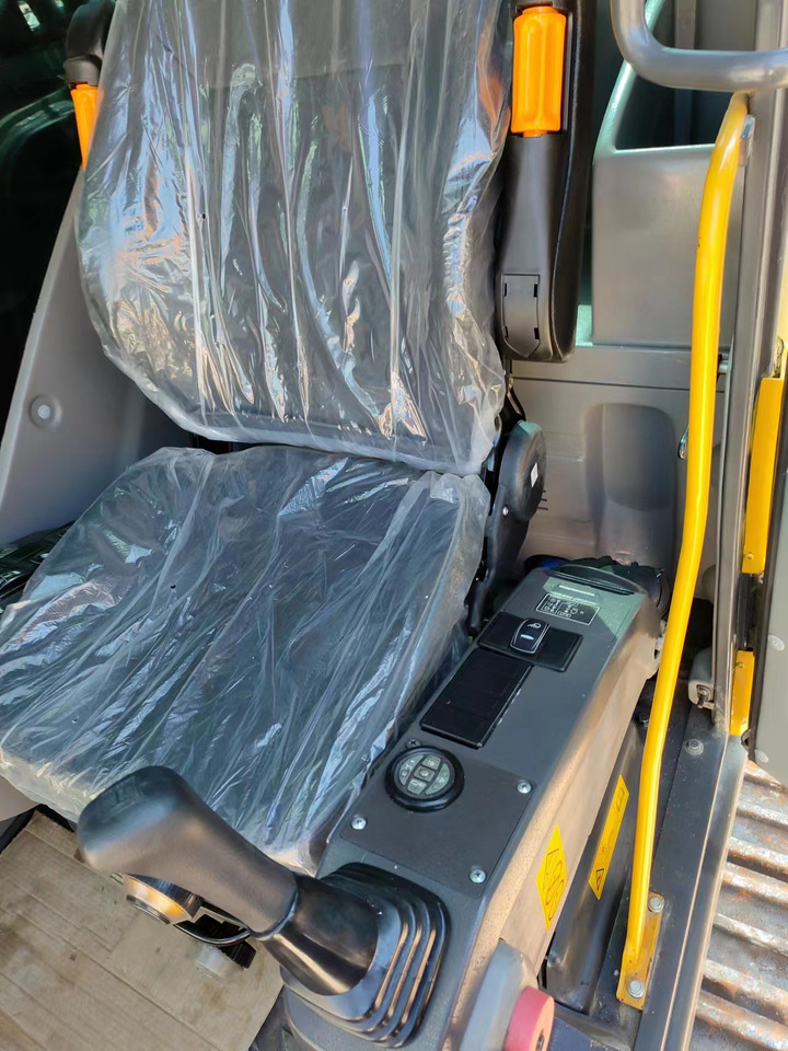 VOLVO Excavator - Bager guseničar: slika 5 VOLVO Excavator - Bager guseničar: slika 5