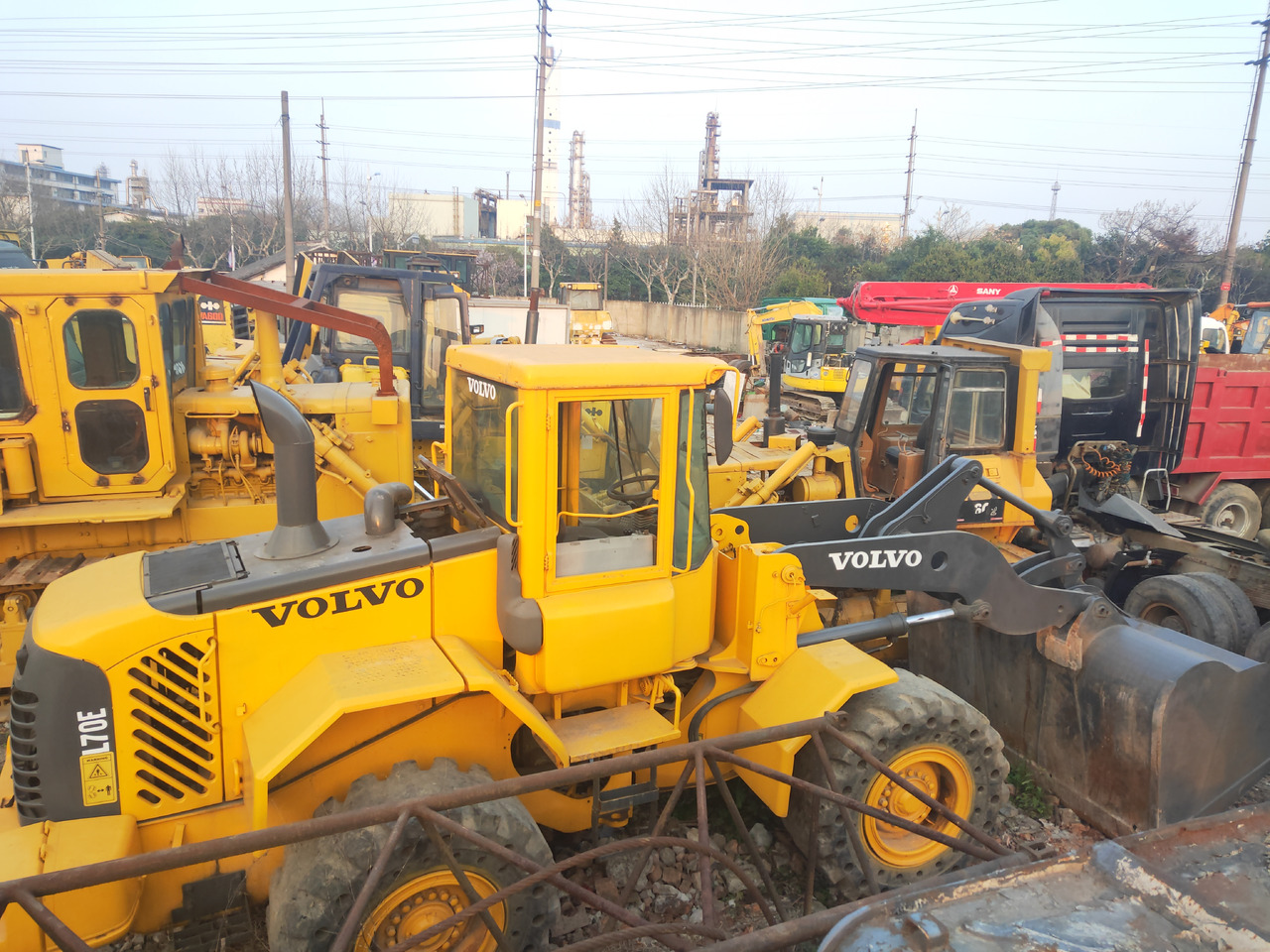 Volvo Wheel Loader Volvo L70E Click Here for Discount - Utovarivač točkaš: slika 2 Volvo Wheel Loader Volvo L70E Click Here for Discount - Utovarivač točkaš: slika 2