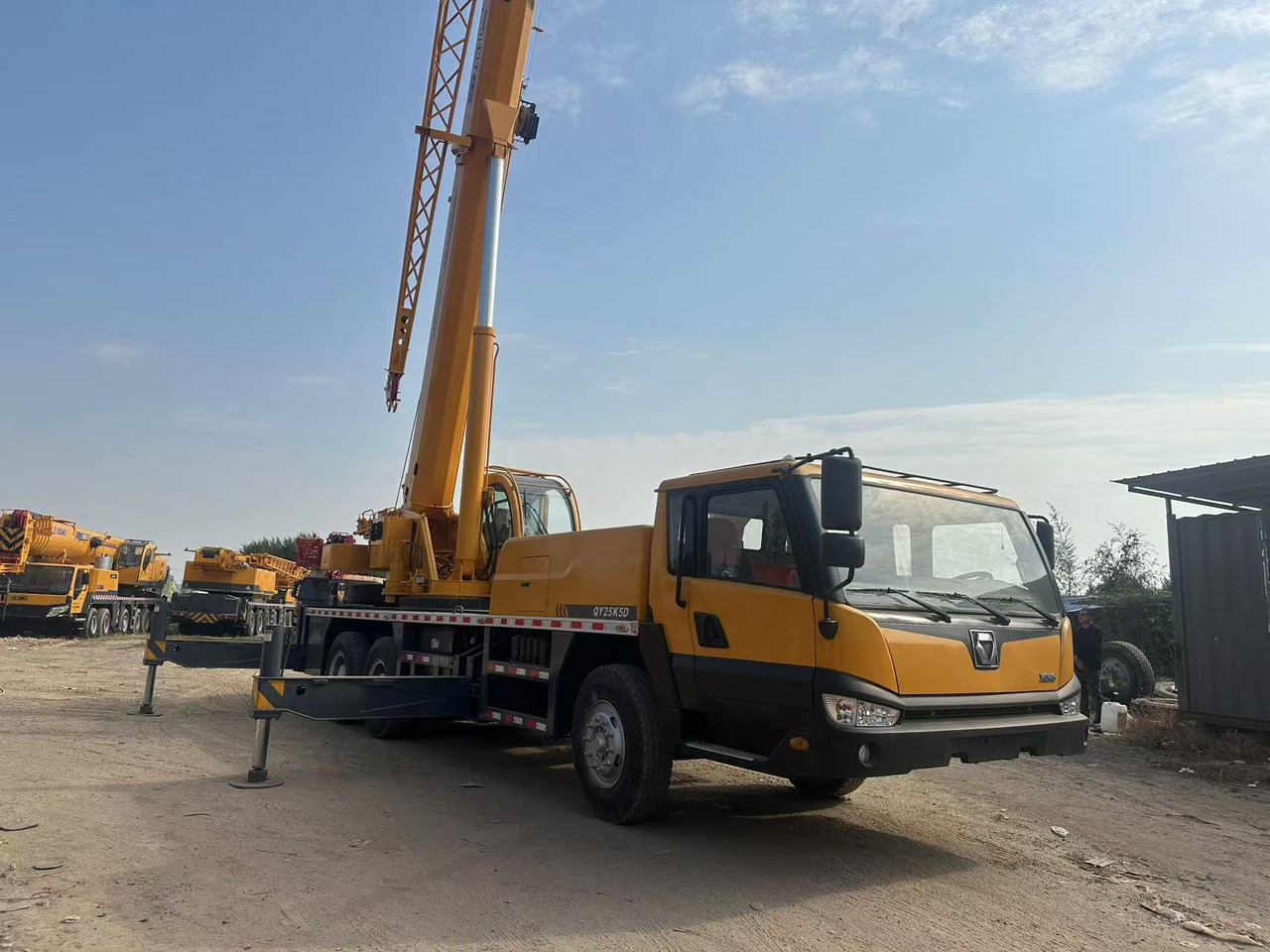 XCMG Crane QY25K5D Good Condition - Kran: slika 2 XCMG Crane QY25K5D Good Condition - Kran: slika 2