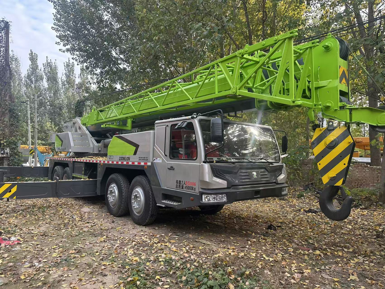 ZOOMLION Crane ZTC700V - Kran: slika 1 ZOOMLION Crane ZTC700V - Kran: slika 1