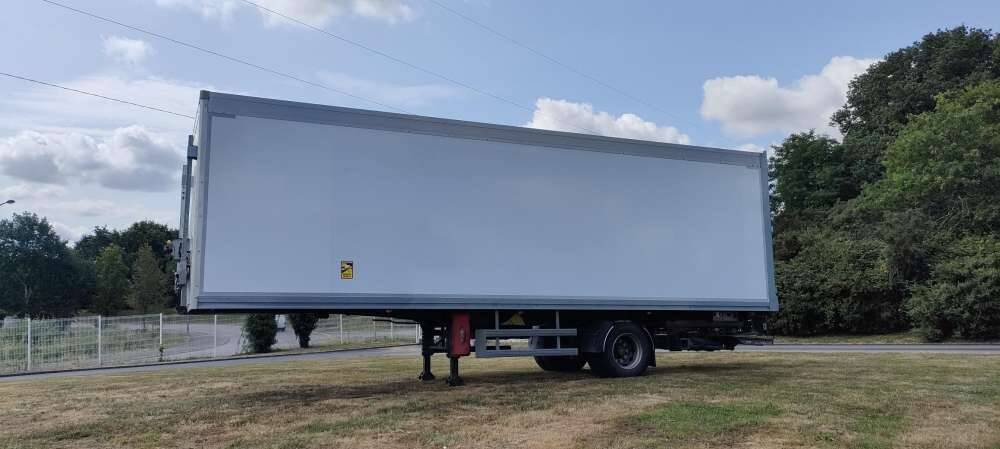 Semi-remorque 1 Essieu DISTRIBOX HAYON 24 PALETTES 2 PORTES AR 2M80 - Poluprikolica sa zatvorenim sandukom: slika 2 Semi-remorque 1 Essieu DISTRIBOX HAYON 24 PALETTES 2 PORTES AR 2M80 - Poluprikolica sa zatvorenim sandukom: slika 2