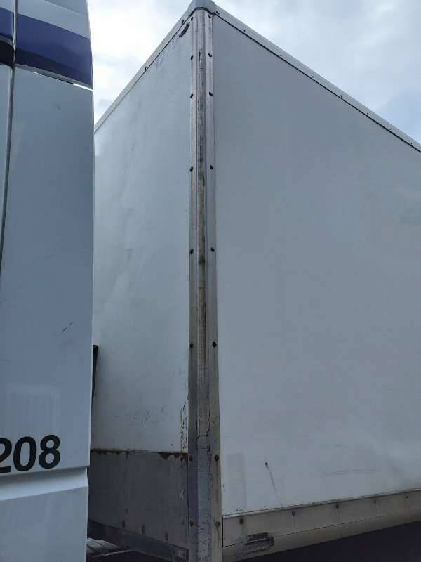 Semi-remorque 3 Essieux 34 TONNES 2 PORTES AR - Poluprikolica sa zatvorenim sandukom: slika 3 Semi-remorque 3 Essieux 34 TONNES 2 PORTES AR - Poluprikolica sa zatvorenim sandukom: slika 3