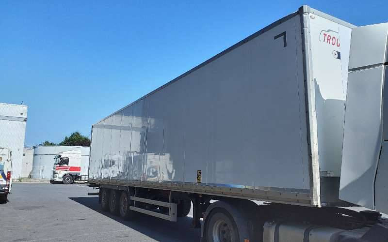 Semi-remorque 3 Essieux 38 TONNES 2 PORTES AR DOUBLE PLANCHER STEELBOX - Poluprikolica sa zatvorenim sandukom: slika 2 Semi-remorque 3 Essieux 38 TONNES 2 PORTES AR DOUBLE PLANCHER STEELBOX - Poluprikolica sa zatvorenim sandukom: slika 2