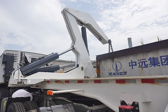 China Container Side Loader Price for Sale in Ghana - Poluprikolica za prevoz kontejnera/ Poluprikolica sa promenjivim sandukom: slika 2 China Container Side Loader Price for Sale in Ghana - Poluprikolica za prevoz kontejnera/ Poluprikolica sa promenjivim sandukom: slika 2
