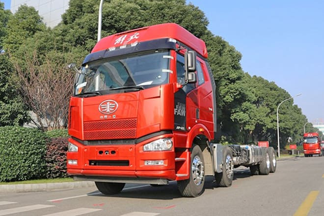 FAW Faw J6P 420 Truck New Model for Sale in Ghana - Kamion sa golom šasijom i zatvorenom kabinom: slika 1 FAW Faw J6P 420 Truck New Model for Sale in Ghana - Kamion sa golom šasijom i zatvorenom kabinom: slika 1