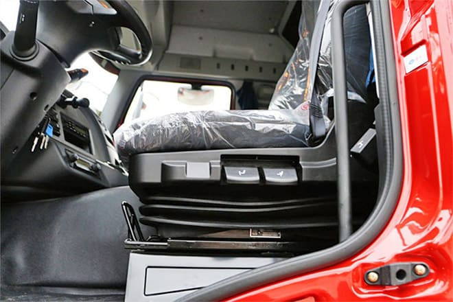 FAW New Faw J6P 390 Trucks for Sale in Nigeria - Kamion sa golom šasijom i zatvorenom kabinom: slika 3 FAW New Faw J6P 390 Trucks for Sale in Nigeria - Kamion sa golom šasijom i zatvorenom kabinom: slika 3