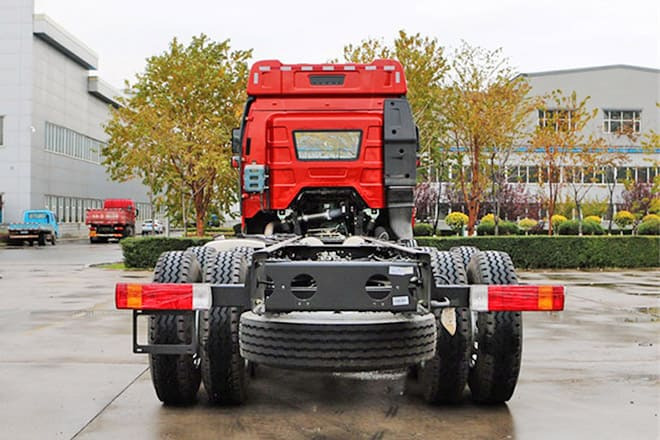 FAW New Faw J6P 390 Trucks for Sale in Nigeria - Kamion sa golom šasijom i zatvorenom kabinom: slika 4 FAW New Faw J6P 390 Trucks for Sale in Nigeria - Kamion sa golom šasijom i zatvorenom kabinom: slika 4