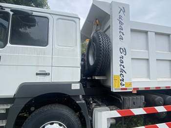 SHACMAN Shacman Tipper Truck F3000 for Sale in Nigeria - Kamion: slika 4 SHACMAN Shacman Tipper Truck F3000 for Sale in Nigeria - Kamion: slika 4