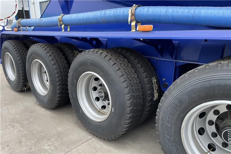 TITAN 4 Axle 60 Ton Bulker Cement Tanker Trailer for Sale In United Arab Emirates - Poluprikolica: slika 5 TITAN 4 Axle 60 Ton Bulker Cement Tanker Trailer for Sale In United Arab Emirates - Poluprikolica: slika 5