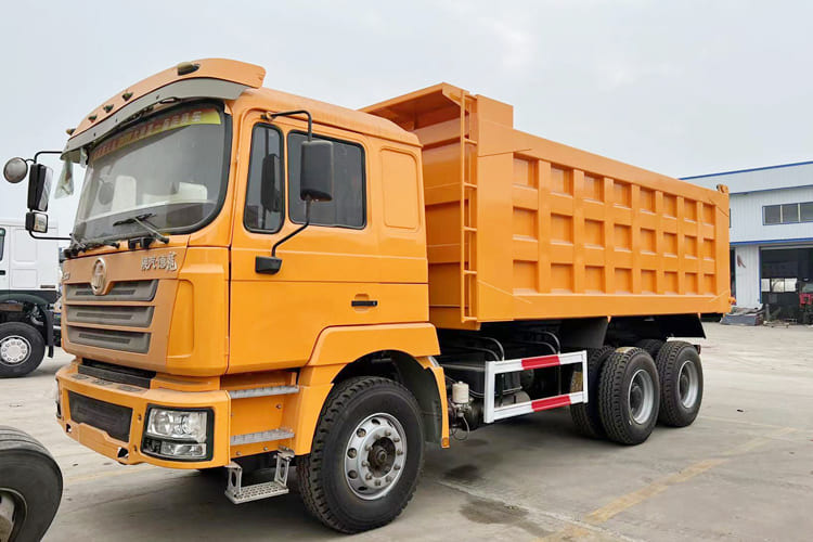 SHACMAN Shacman Cargo Truck for Sale in Kenya - Istovarivač: slika 1 SHACMAN Shacman Cargo Truck for Sale in Kenya - Istovarivač: slika 1
