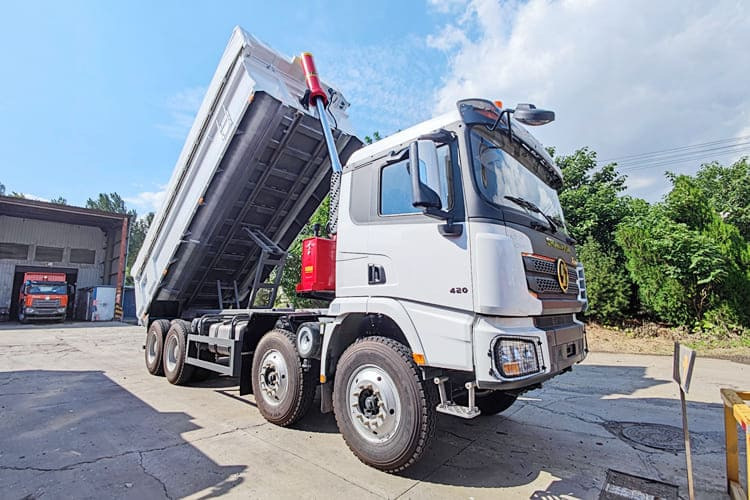 SHACMAN Shacman Dump Truck for Sale in Nigeria - Istovarivač: slika 2 SHACMAN Shacman Dump Truck for Sale in Nigeria - Istovarivač: slika 2