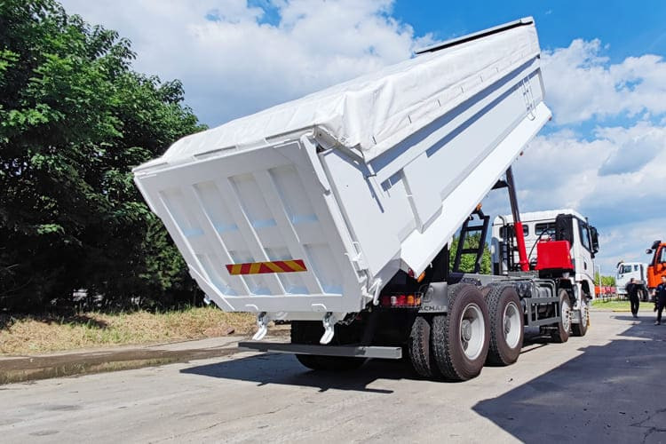 SHACMAN Shacman Dump Truck for Sale in Nigeria - Istovarivač: slika 4 SHACMAN Shacman Dump Truck for Sale in Nigeria - Istovarivač: slika 4