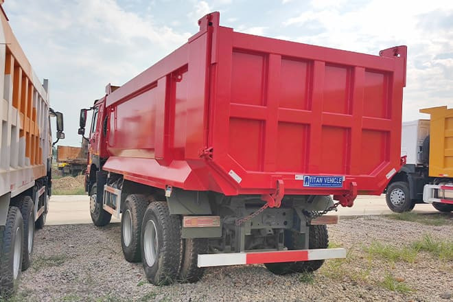 SINOTRUK Howo 371 10 Wheeler Used Dump Trucks for Sale in Congo - Istovarivač: slika 3 SINOTRUK Howo 371 10 Wheeler Used Dump Trucks for Sale in Congo - Istovarivač: slika 3