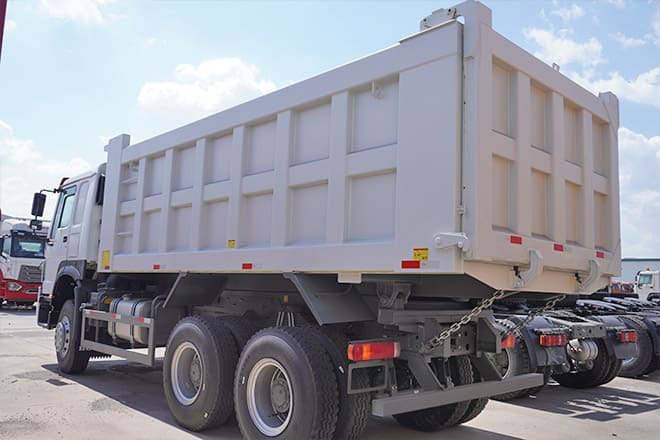 SINOTRUK Howo 6x4 New Tipper Trucks for Sale in Mauritania - Istovarivač: slika 5 SINOTRUK Howo 6x4 New Tipper Trucks for Sale in Mauritania - Istovarivač: slika 5